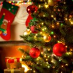 Pyntneng og tænding af Smøls juletræer